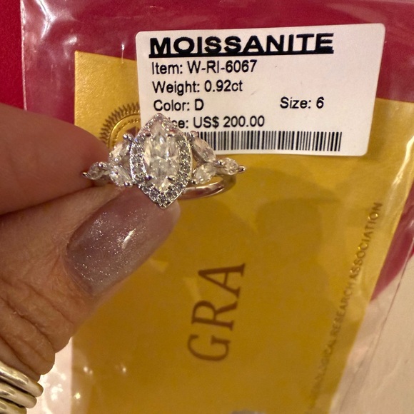 MOISSANITE White Gold Plated Ring, 0.92ct,Color D, Size: 6 NWT $200 retail - Picture 7 of 9